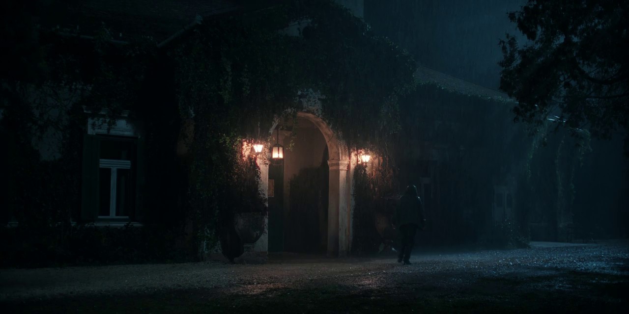 House of Spoils (2024) AMZN WEB-DL Hindi + English 720p x264 AVC HE-AAC 2.0 ESub.mkv.0003
